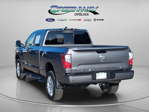 Used 2024 Nissan Titan SV w/ SV Convenience Package AWD/4WD image 5