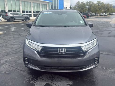 Certified 2024 Honda Odyssey Touring image 4