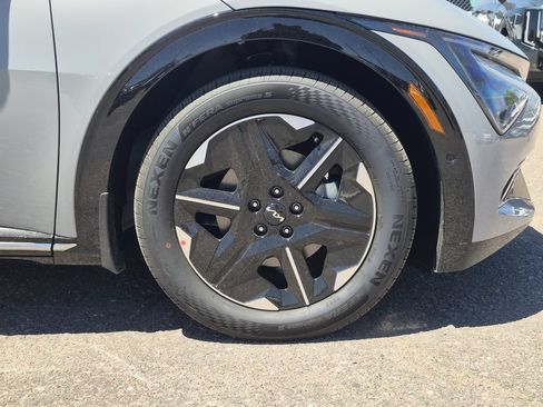 New 2026 Kia EV6 Wind AWD/4WD image 17