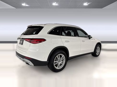 Certified 2026 Mercedes-Benz GLC 300 image 9
