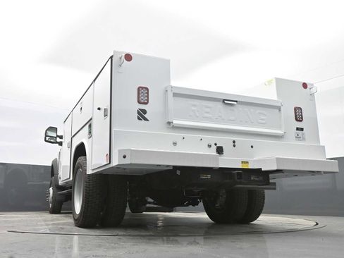 New 2023 Ford F550 4x4 Regular Cab Super Duty image 31