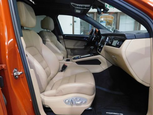 Used 2023 Porsche Macan S AWD/4WD image 87