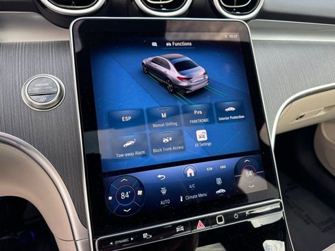 Used 2025 Mercedes-Benz C 300 Sedan image 30