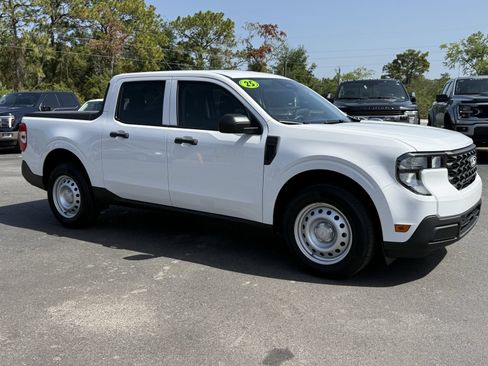 Used 2025 Ford Maverick XL FWD image 1