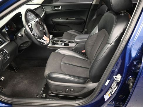 Used 2019 Kia Optima S image 9