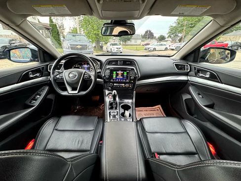 Used 2020 Nissan Maxima 3.5 SV w/ Floor Mat Group image 2