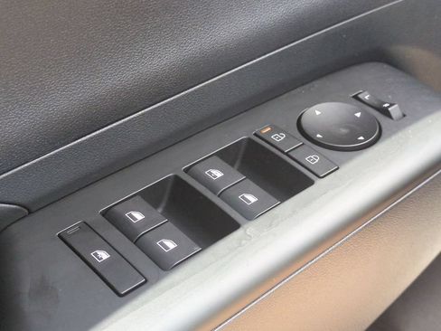 New 2027 Hyundai Kona SE FWD image 29