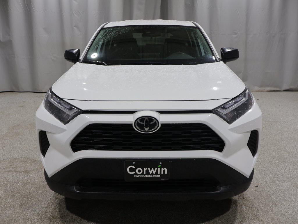Used 2025 Toyota RAV4 LE AWD/4WD image 7