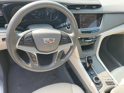 Certified 2023 Cadillac XT5 Premium Luxury w/ LPO, Floor Liner Package AWD/4WD image 12