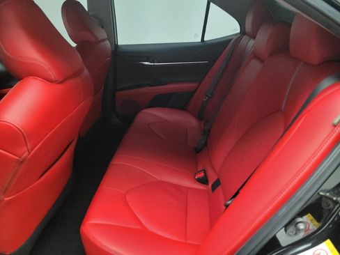 Used 2019 Toyota Camry XSE w/ Carpet Mat Package image 18