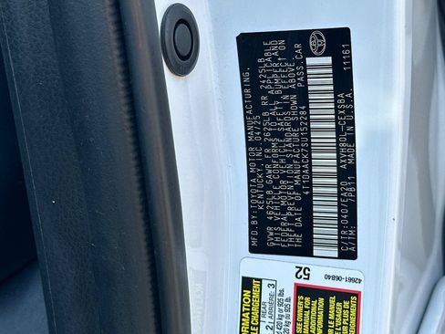 Used 2025 Toyota Camry SE FWD image 37