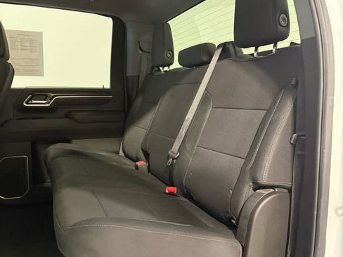 Used 2025 Chevrolet Silverado 2500 LT w/ Convenience Package image 15