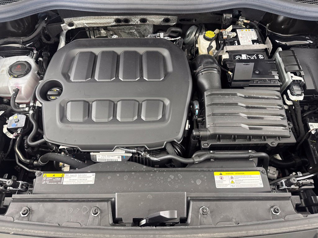 Used 2025 Volkswagen Tiguan SE AWD/4WD image 27