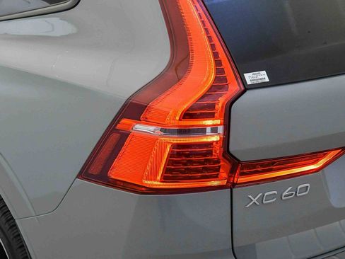 Certified 2025 Volvo XC60 B5 Ultra w/ Protection Package Premier image 11