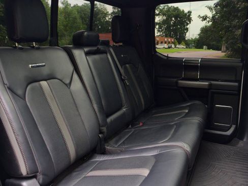 Used 2019 Ford F250 Platinum w/ Platinum Ultimate Package AWD/4WD image 29