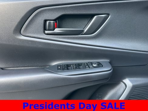 Used 2023 Toyota Prius Prime SE image 11