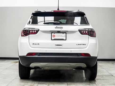 Used 2024 Jeep Compass Limited image 11