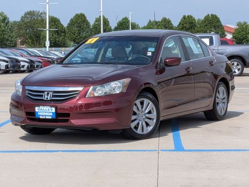 Used 2011 Honda Accord EX-L image 2