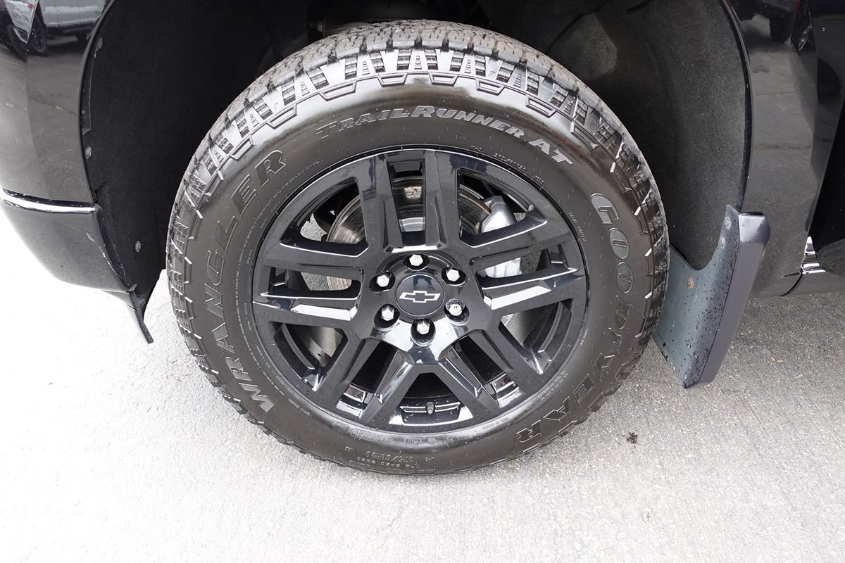Used 2024 Chevrolet Silverado 1500 Custom AWD/4WD image 55