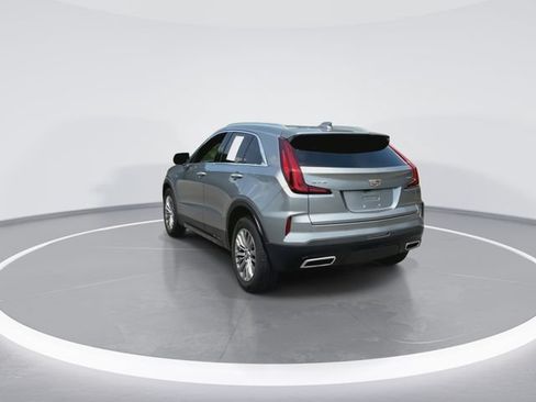 Used 2025 Cadillac XT4 Premium Luxury FWD image 9