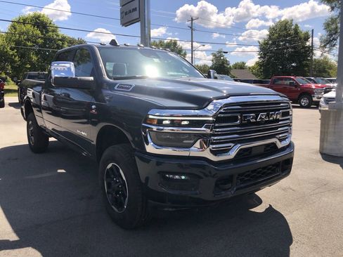 New 2025 RAM 2500 Laramie image 7