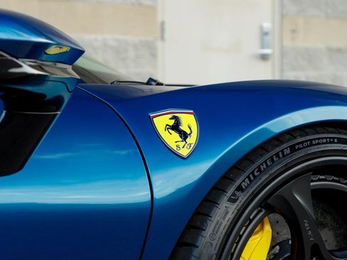 Used 2023 Ferrari SF90 Spider AWD/4WD image 65