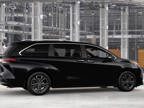 New 2026 Toyota Sienna Platinum AWD/4WD image 13