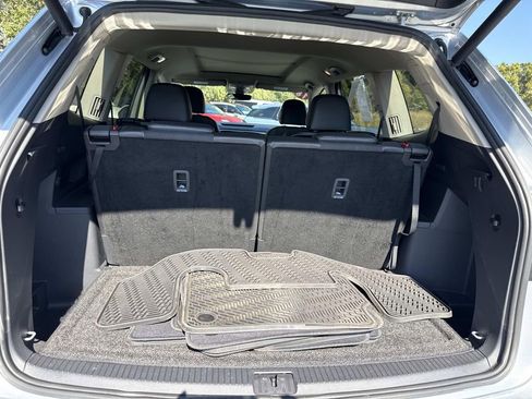 Used 2018 Volkswagen Atlas SEL Premium image 10