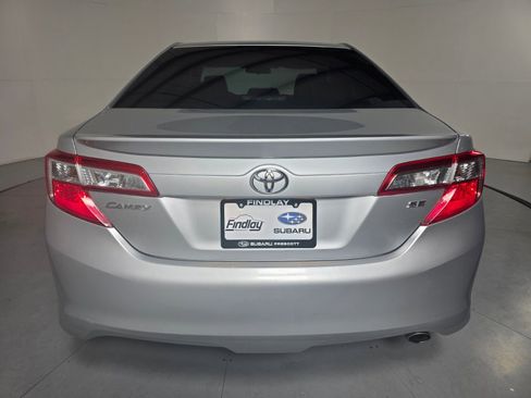 Used 2012 Toyota Camry SE FWD image 4