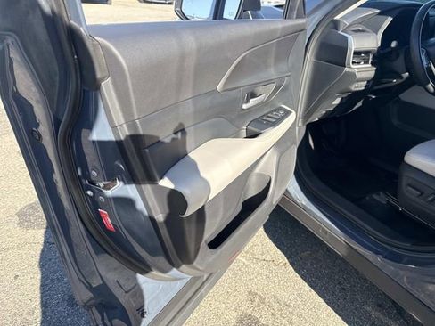 Used 2024 Toyota Grand Highlander XLE image 19