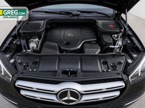 Used 2020 Mercedes-Benz GLE 450 4MATIC w/ MBUX Technology Package image 16