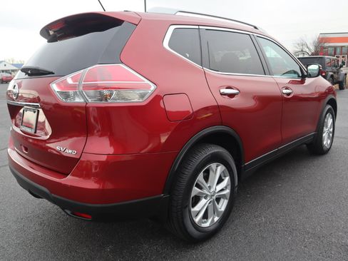 Used 2015 Nissan Rogue SV w/ SV Moonroof Package image 30