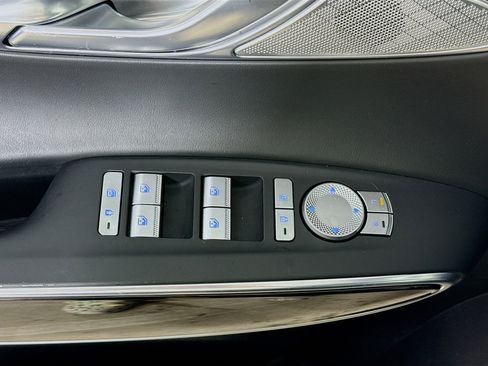 Used 2023 Genesis GV70 2.5T image 21