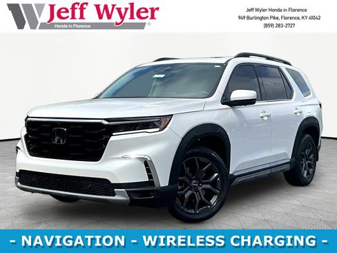 Used 2023 Honda Pilot Elite image 1