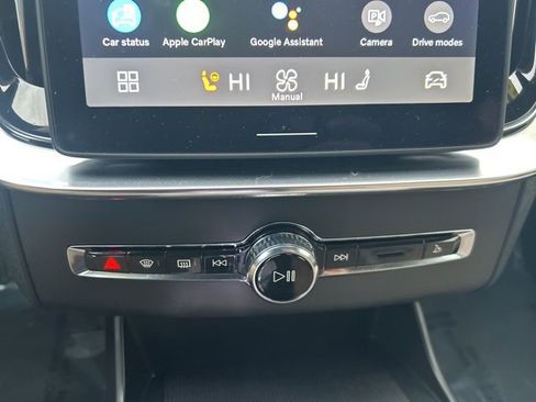 Used 2025 Volvo XC90 B5 Plus image 25