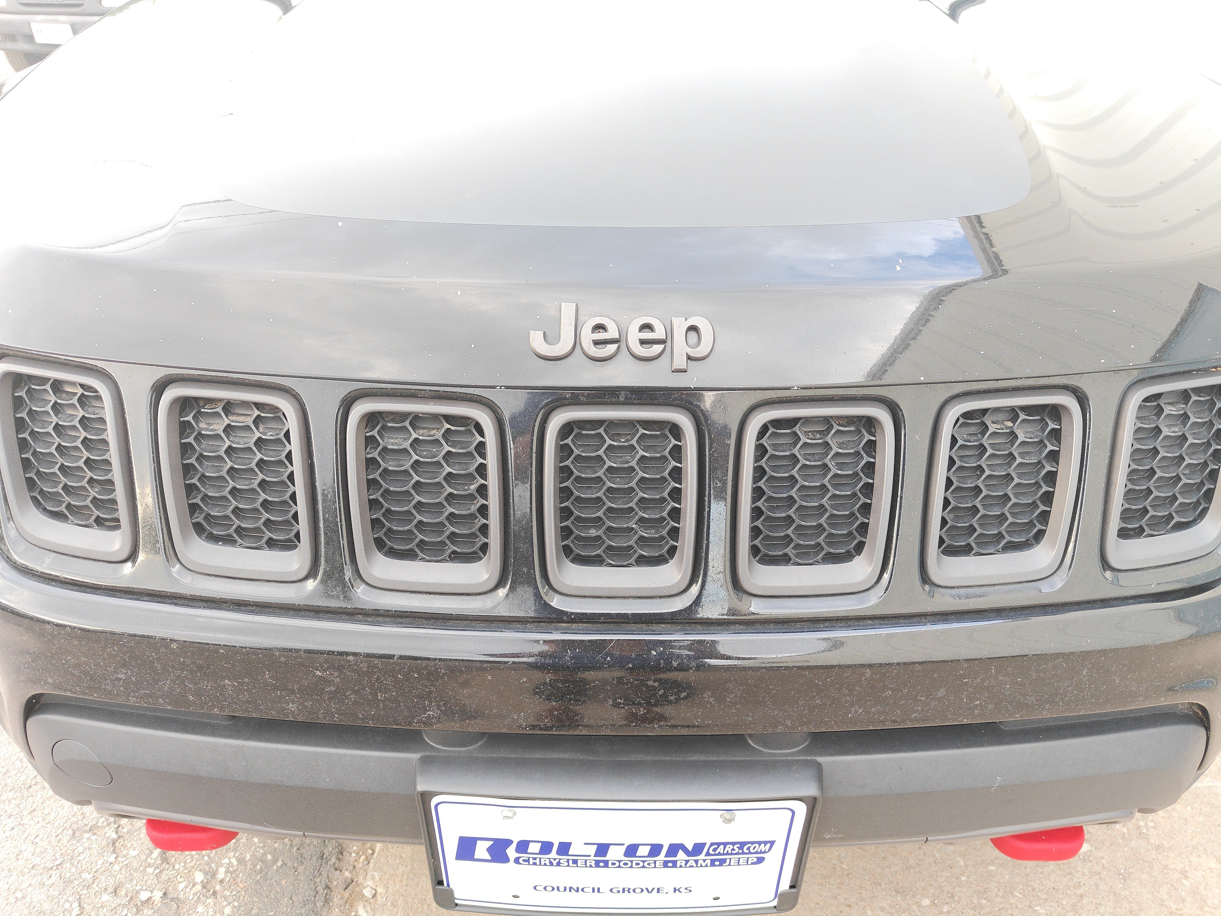 Used 2017 Jeep Compass Trailhawk w/ Leather Interior Group AWD/4WD image 5