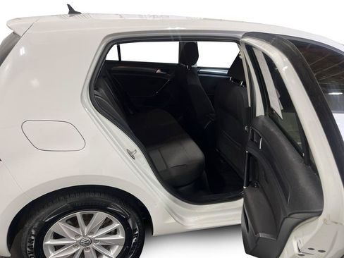 Used 2019 Volkswagen Golf S FWD image 18