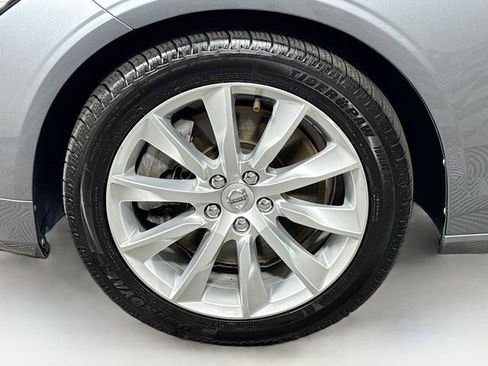 Used 2017 Volvo S90 T6 Momentum w/ Vision Package image 32