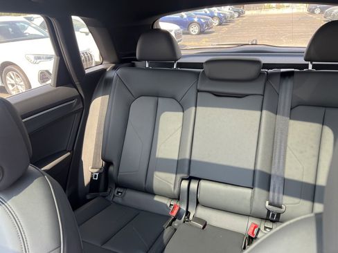 New 2025 Audi Q3 2.0T Premium image 26