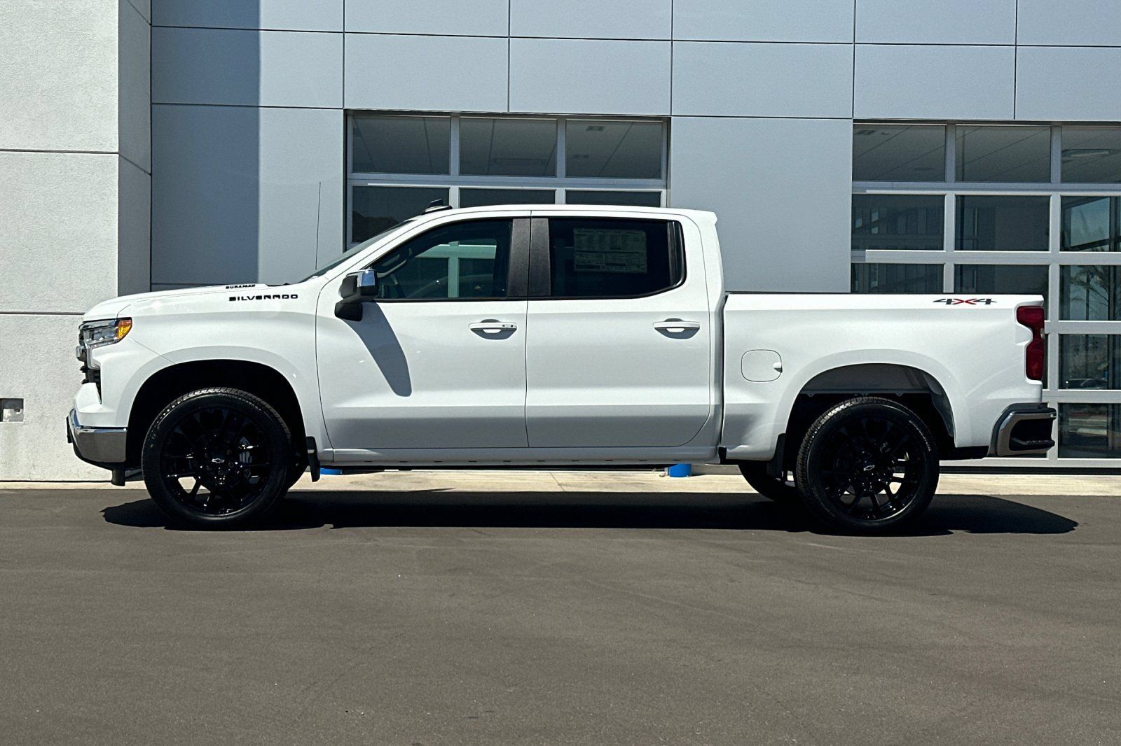 New 2026 Chevrolet Silverado 1500 LT w/ Leather Package AWD/4WD image 7