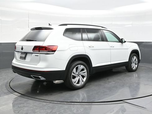Used 2023 Volkswagen Atlas SE w/ Panoramic Sunroof Package AWD/4WD image 7