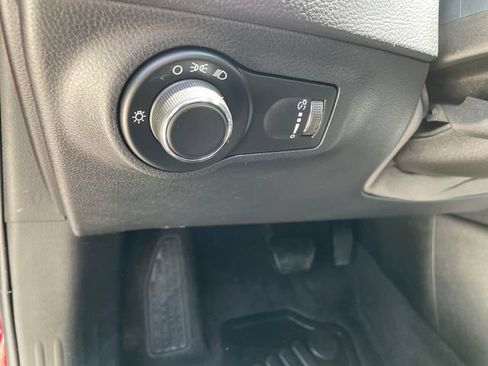 Used 2018 Jeep Compass Sport AWD/4WD image 26