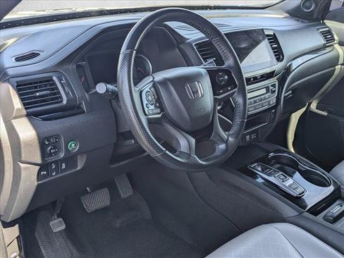 Used 2020 Honda Passport Touring image 10