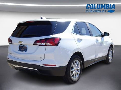 Used 2023 Chevrolet Equinox LT image 3