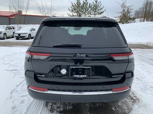 Certified 2023 Jeep Grand Cherokee Limited image 4