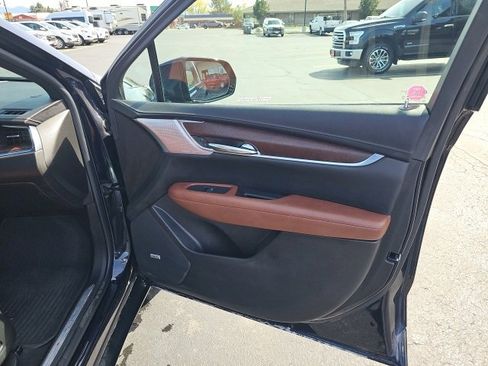 Used 2021 Cadillac XT5 Sportv image 22