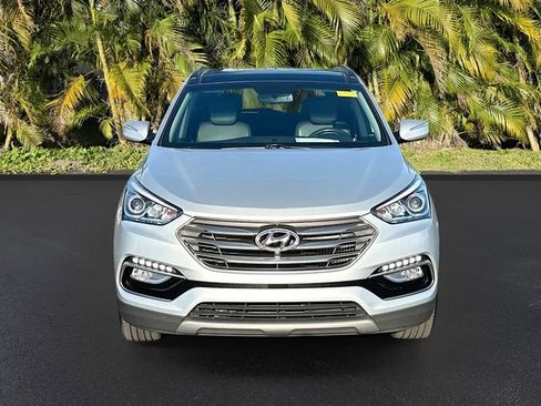Used 2017 Hyundai Santa Fe Sport image 2