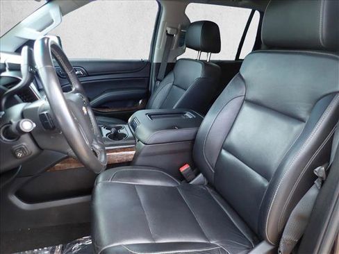 Used 2018 Chevrolet Tahoe LT w/ Luxury Package AWD/4WD image 11