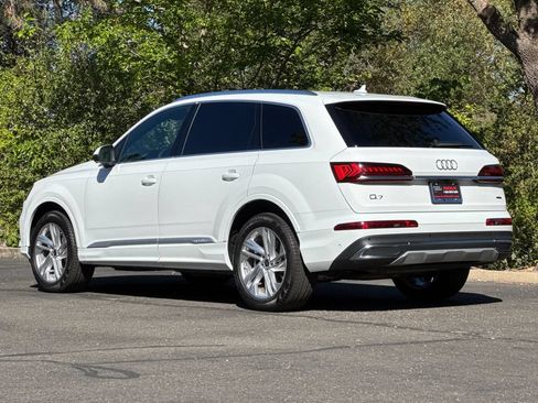 Used 2023 Audi Q7 3.0T Premium Plus AWD/4WD image 7