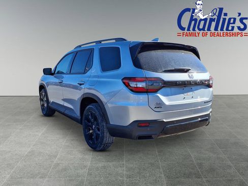 New 2026 Honda Pilot Black Edition image 5